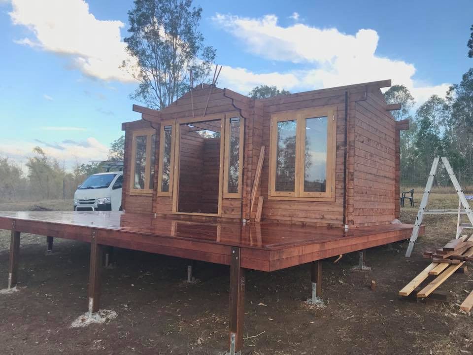 Cabin being built as a tiny house au