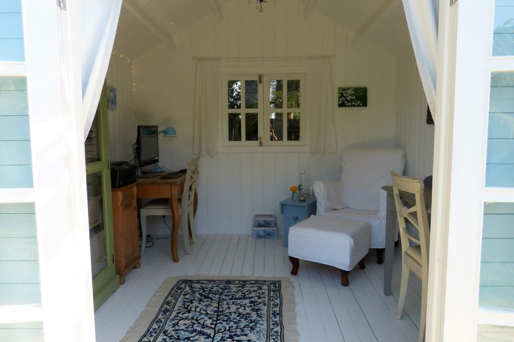 Extra spare room from a portable cabin