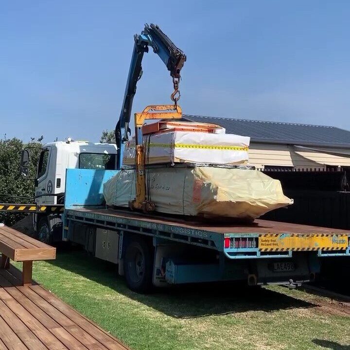 SheShed delivery arriving at Laura's property